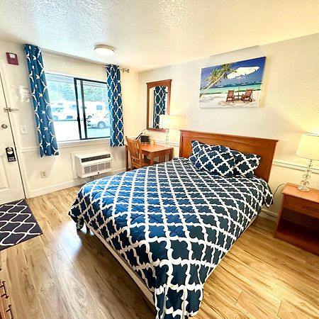 Belfair Motel Eksteriør billede